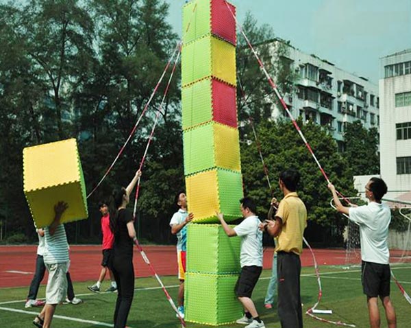 团建项目“合力筑塔”：理解统一指挥，体会团队协作